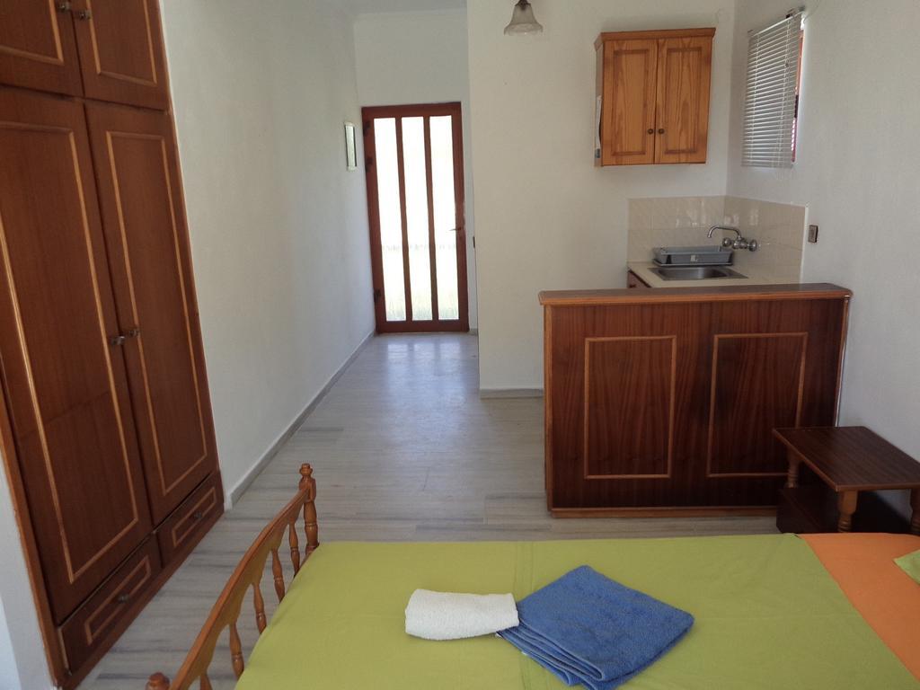 Renesis Studios Lithakia  Chambre photo