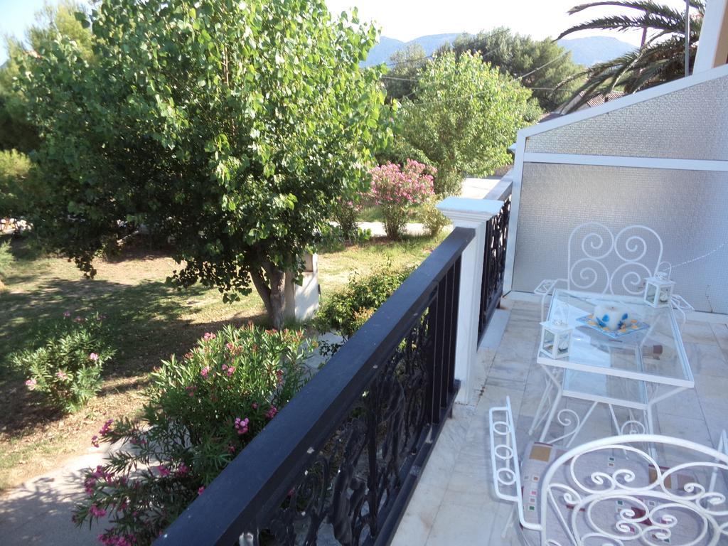 Renesis Studios Lithakia  Chambre photo